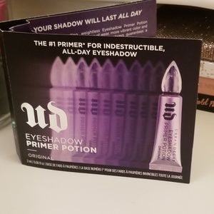 6 for 25 Urban Decay Eyeshadow Potion Primer